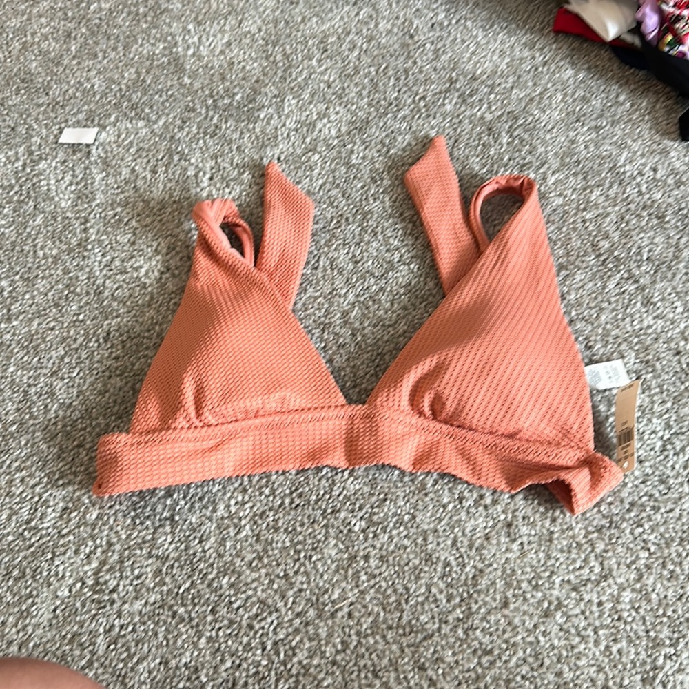 NWT bikini top